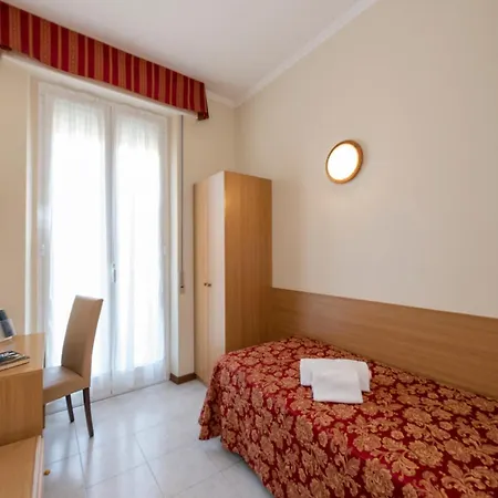 ホテル ボストン ストレーザ