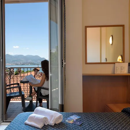 Boston Hotel 3*
