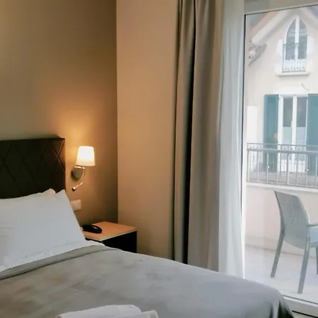 ボストン 3* ストレーザ