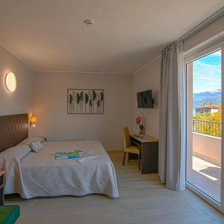 ボストン ホテル ストレーザ