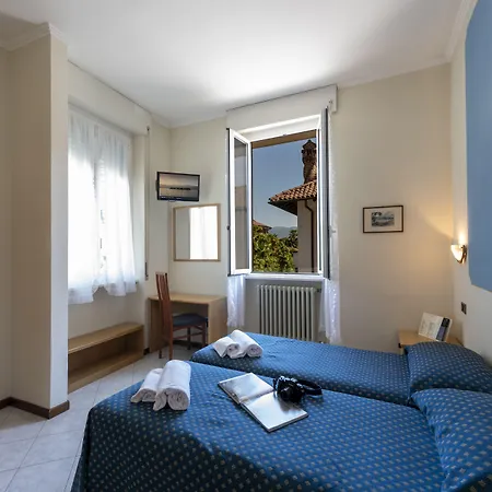 Boston Hotel 3*