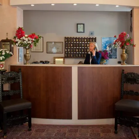 ホテル ボストン ストレーザ