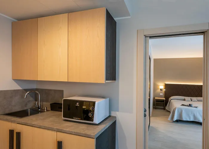 Boston Otel 3*
